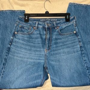 Mom straight Jean - American Eagle Size 8